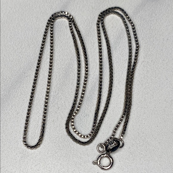 Jewelry - 18" Sterling Silver Box Chain Necklace 925